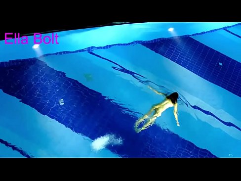 ❤️ Je ne peux pas m'arrêter de regarder, jeune blonde prise en train de nager nue dans la piscine de la station ELLA BOLT. ❤❌ Fucking at fr.sexarxiv.ru ❌❤