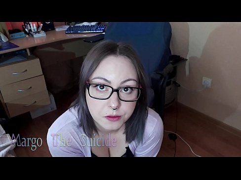 ❤️ Une fille sexy avec des lunettes suce profondément un gode devant la caméra ❤❌ Fucking at fr.sexarxiv.ru ❌❤